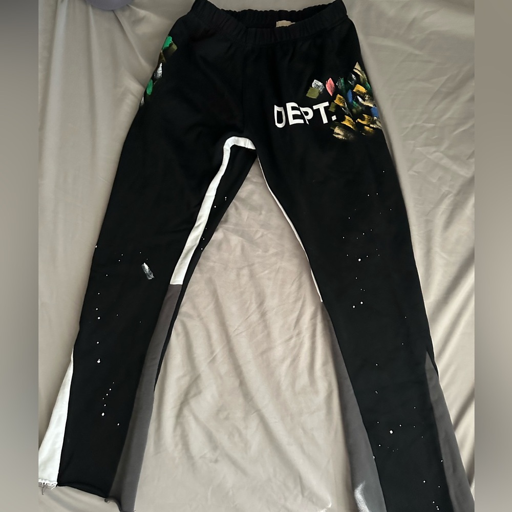 Black gallery dept, never worn. Fit true to sizs
